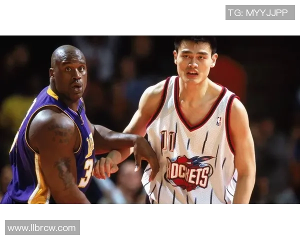 意大利与巴拉圭上半场精彩对决回顾与分析