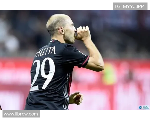 拉齐奥与拿玻里激战正酣比分悬念引发球迷热议